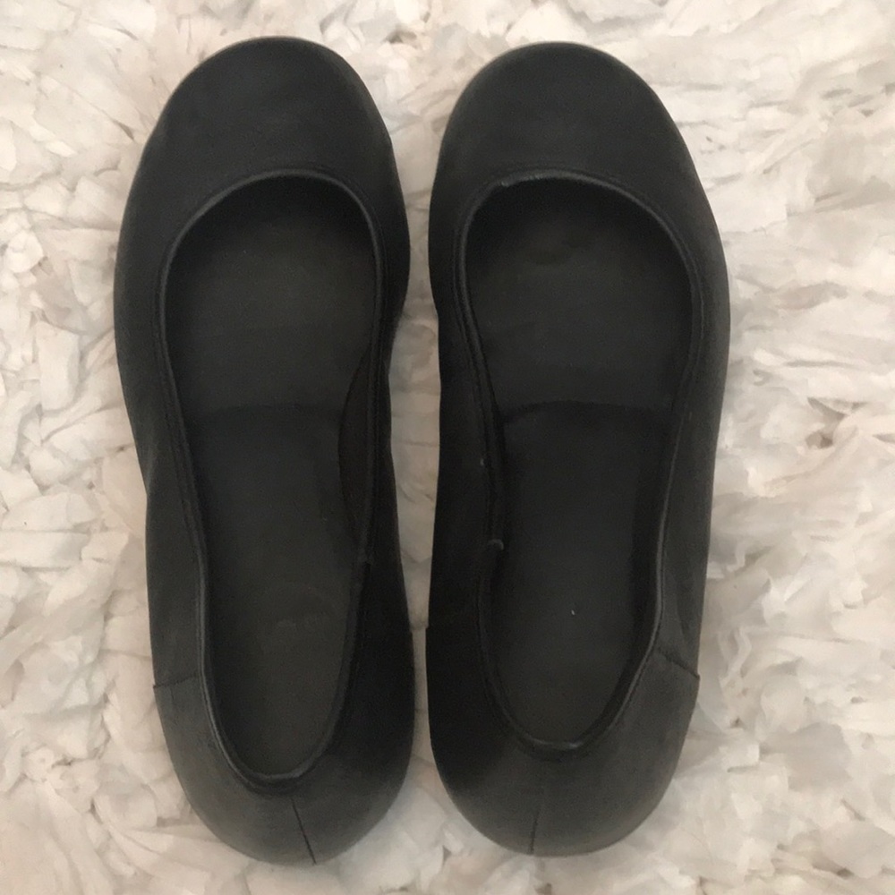 Clarks slip-on Size 9